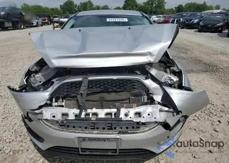 2015 Ford Focus Se из США, поврежденный, VIN 1FADP3F28FL339996